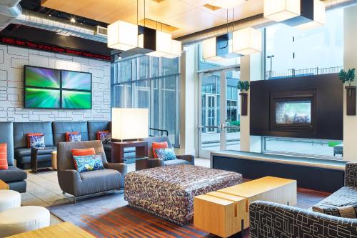 Aloft Hotel Plano