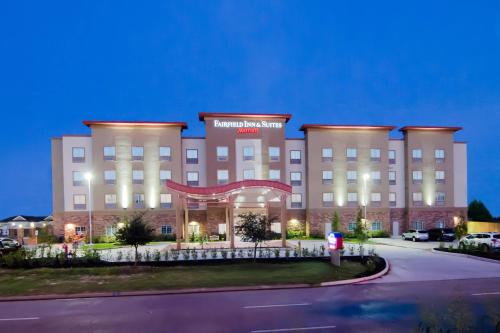 Fairfield Inn and Suites by Marriott North Spring