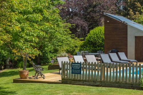 Luccombe Villa Holiday Apartments - image 2