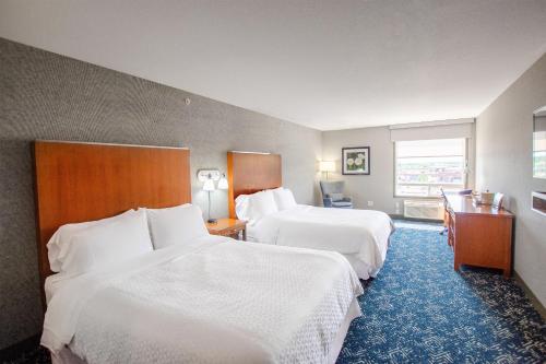 Four Points by Sheraton Saskatoon