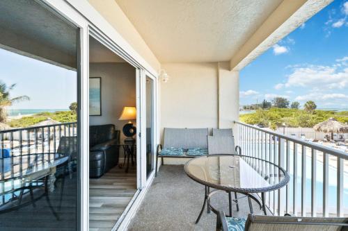 108 Beach Place Condos in St Pete Beach, USA