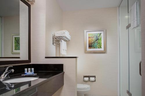 Suite, 2 Queen, Sofa bed
