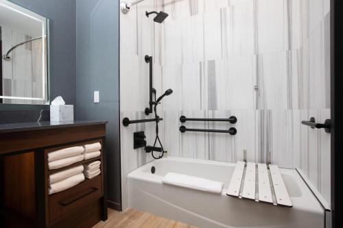 The Glenmark Glendale a Tribute Portfolio Hotel - image 11