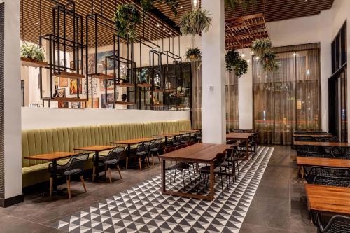 The Glenmark Glendale a Tribute Portfolio Hotel - image 7