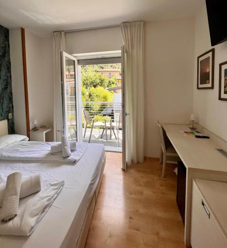 Albergo San Remo - Tap to explore photos