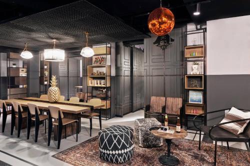 Moxy Lille City - image 7