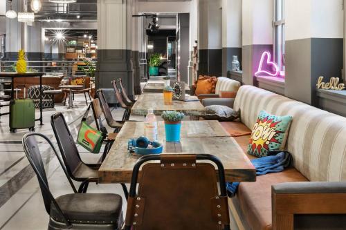 Moxy Lille City - image 6