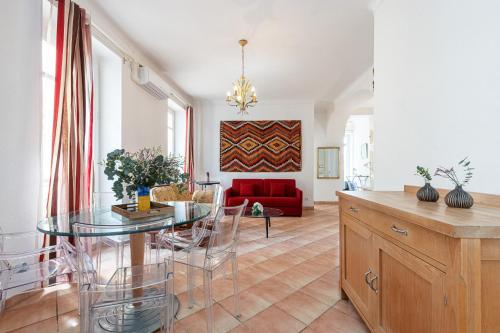 Large 2 Bdr Downtown - AC & Terrace, Nice (fotografie 7)
