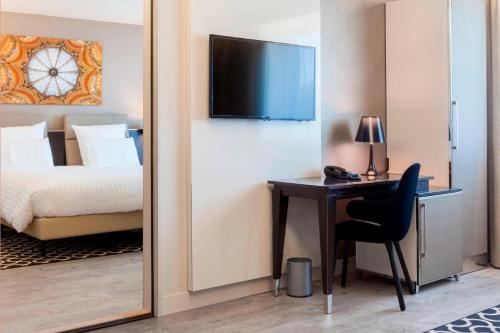 AC Hotel Paris Porte Maillot by Marriott - image 11