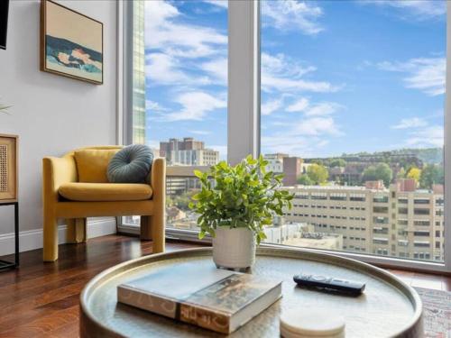 CozySuites Dream 1BR, PPG Paints Arena, Pitts in Pittsburgh, USA