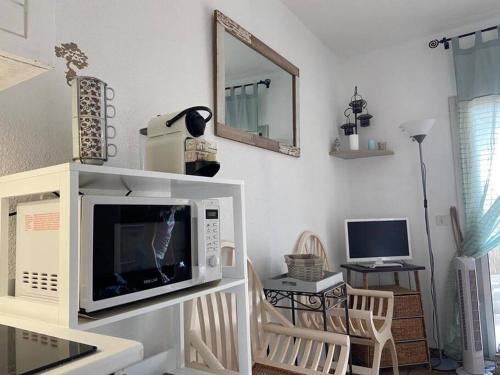 Joli studio Sainte Maxime - Tap to explore photos