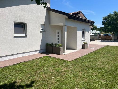 Cosy and lovely villa Trosti with a POOL