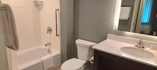 2 bedrooms, 3 beds