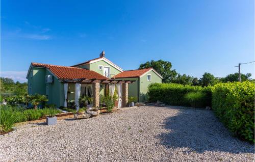 Stunning Home In Zgaljici With House A Panoramic View