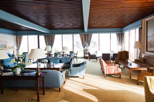 大厅, 海瑟利特酒店 (Hotel Hesselet) in 尼保