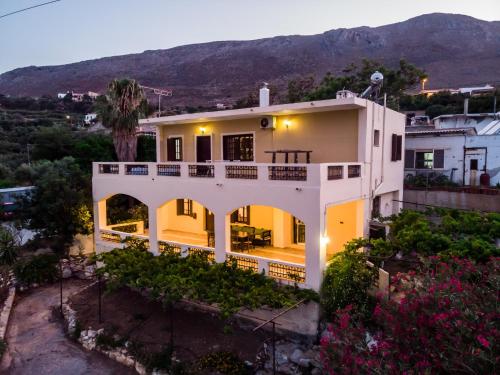 Originally Traditional 3bd Villa with fantastic view