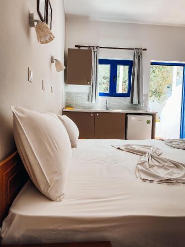 Lindos Athena - image 5