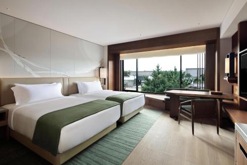 Double Room with Two Double Beds and Nijo-jo Castle View