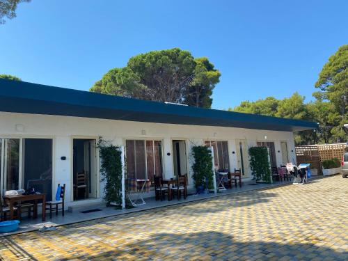 Holiday Cabins Vlore