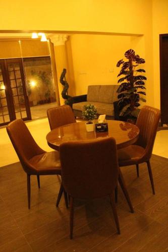 Hotel Inn Karachi - image 10