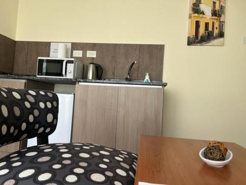 Deluxe Room (2 Adults + 1 Child) image 2