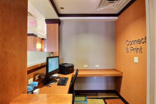 Fairfield Inn & Suites by Marriott Milwaukee Airport