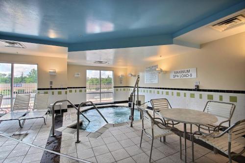 Fairfield Inn & Suites by Marriott Milwaukee Airport