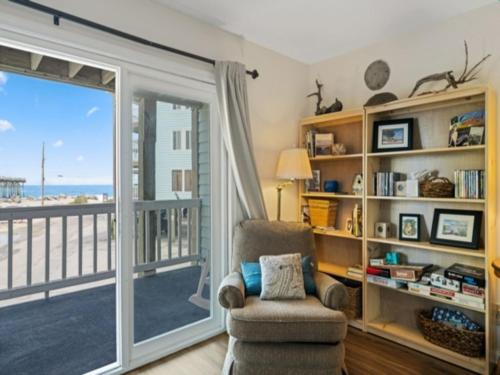 Island North 14C - 2nd row stunner! Relax in comfort after your days in the sun condo thumb 4