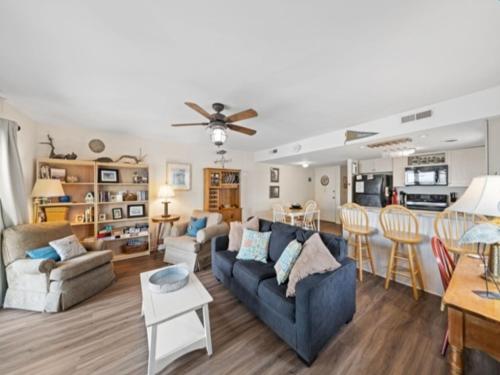 Island North 14C - 2nd row stunner! Relax in comfort after your days in the sun condo detail