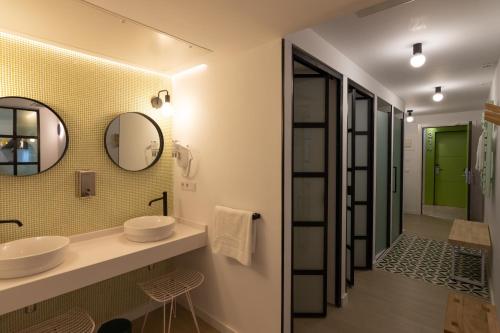 Apartamentos Poniente Playa - image 7