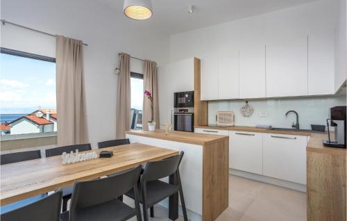 Konyha, Pet Friendly Apartment In Malinska in Milcetici