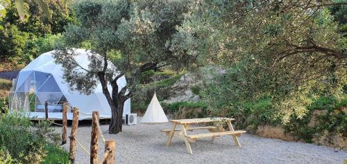 luxury dome tents ikaria ap'esso2