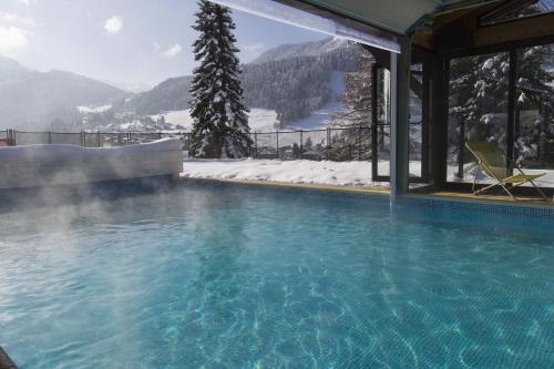 Swimming pool, L'Hermine Blanche in Morzine