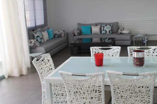 공용 라운지/TV 시청 구역, Eden Island Villa - Bouznika in 보우즈니카