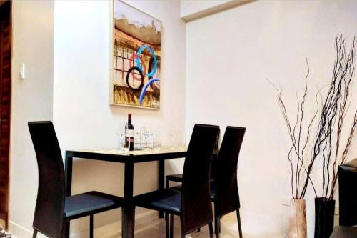 2BR Condo unit with Balcony at the Center of Cebu, Cebu (zdjęcie 6)