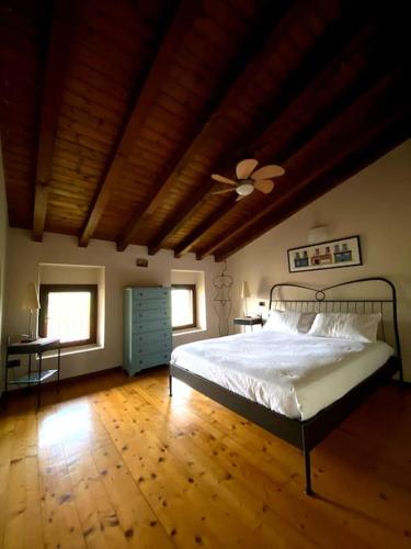  Cascina nel Verde a Desenzano del Garda in Desenzano del Garda