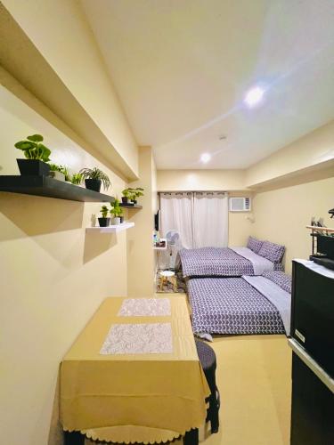 * * * E Best Value Room for up to 3, Iloilo City