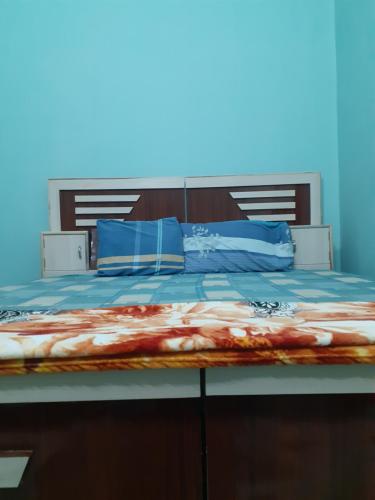 1 twin bed