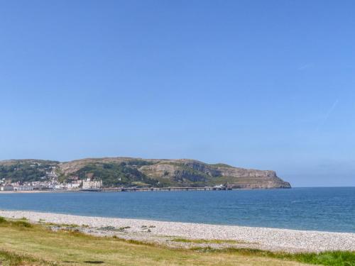 Bryn Tirion - Penrhynside - image 5