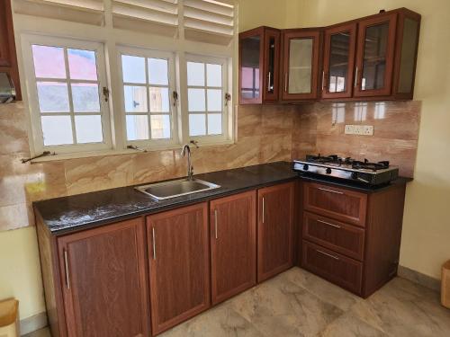 Kitchen, KITH and KIN in Gettuwana