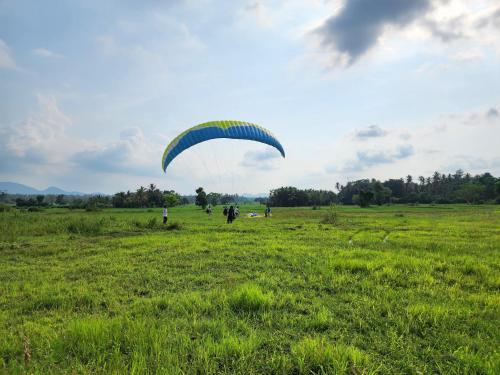 Attractions, KITH and KIN in Gettuwana