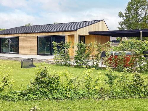  Holiday home Væggerløse CCXV in Bøtø By