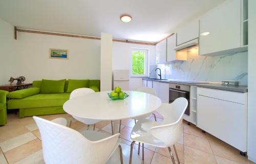 廚房, Apartments Adria Danka in 克爾克