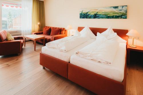 1 queen bed
