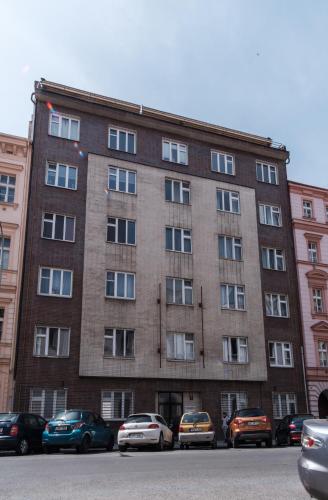 Prague Days - One-bedroom Apartment with Courtyard View in Karlín - image 12