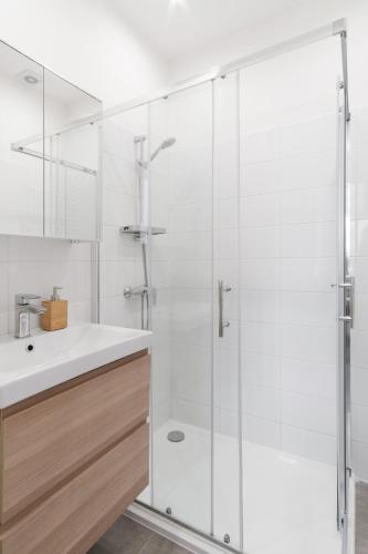 Prague Days - Minimalist Flat - Trendy Karlin, Прага (фото 9)