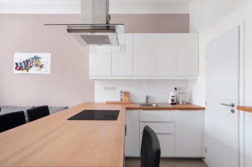 Prague Days - Minimalist Flat - Trendy Karlin, Прага (фото 10)