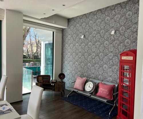 ห้องอาหาร, โรงแรมมอนติคาร์โล (Hotel Montecarlo) in ริชโชเน