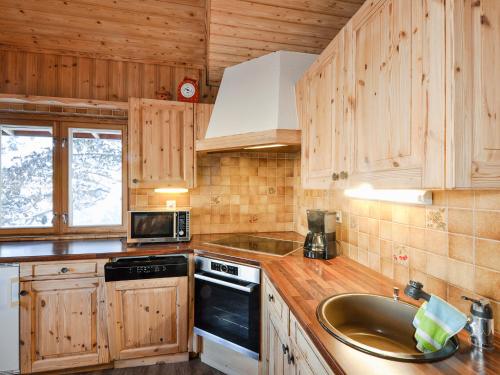 Chalet mit Saunabereich - CH 383.014 - image 2