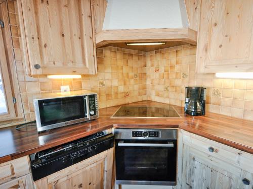 Chalet mit Saunabereich - CH 383.014 - image 3
